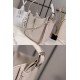 Replica Borsa tote media classica Loewe Hammock Flip Beige Imitazioni Outlet Online Italia
