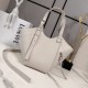 Replica Borsa tote media classica Loewe Hammock Flip Beige Imitazioni Outlet Online Italia