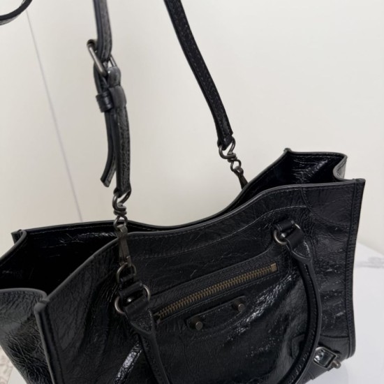 Replica Borsa tote verticale piccola Balenciaga Le City nera False Online Clone Replica Borsa tote verticale piccola Balenciaga Le City nera Imitazioni Outlet Online Italia