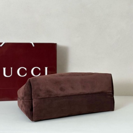 Qualità originale Repliche Gucci 837466 Borsa a tracolla maxi Softbit Marrone scamosciato False Online Premio Replica Gucci 837466 Borsa a tracolla maxi Softbit Marrone scamosciato Imitazione Outlet