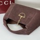 Qualità originale Repliche Gucci 837466 Borsa a tracolla maxi Softbit Marrone scamosciato False Online Premio Replica Gucci 837466 Borsa a tracolla maxi Softbit Marrone scamosciato Imitazione Outlet