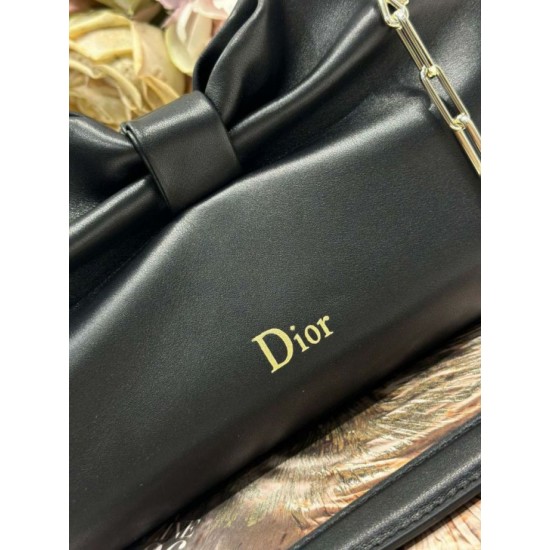 Replica Borsa Dior Bow con fiocco nero e metallo finitura oro False Online Repliche Borsa Dior Bow con fiocco nero e metallo finitura oro Imitazioni Outlet Italia