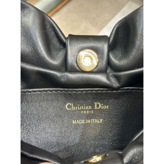 Replica Borsa Dior Bow con fiocco nero e metallo finitura oro False Online Repliche Borsa Dior Bow con fiocco nero e metallo finitura oro Imitazioni Outlet Italia