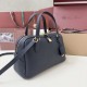 Premio Replica Borsa Needle Loro Piana piccolo/media Blu Royal Scuro Imitazione Outlet