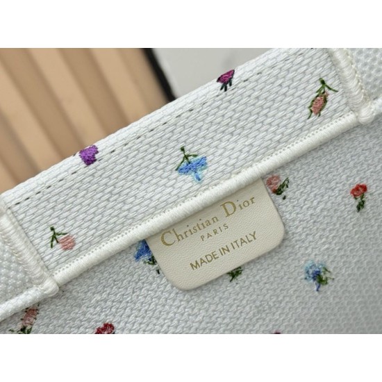 Premio Replica Borse Dior Dioramour piccolo/media/grande Dior Book Tote con tracolla bianca Imitazione Outlet