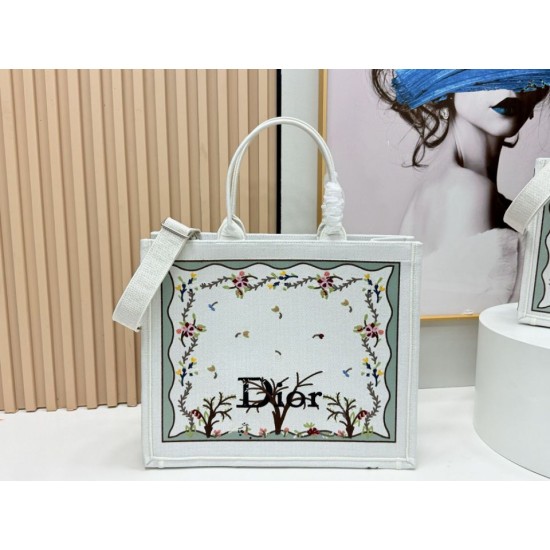 Premio Replica Borsa Dioramour  Dior Book Tote con tracolla multicolore fiori Revolution ricamati bianchi Imitazione Outlet