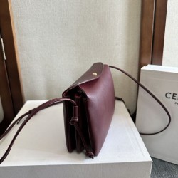 Premio Replica Borsa Celine Trio Flap morbida pelle di agnello bordeaux Imitazione Outlet