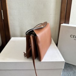 Premio Replica Borse Celine Trio Flap morbida pelle di agnello Marrone Imitazione Outlet