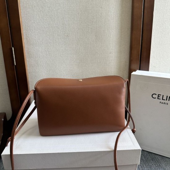 Premio Replica Borse Celine Trio Flap morbida pelle di agnello Marrone Imitazione Outlet
