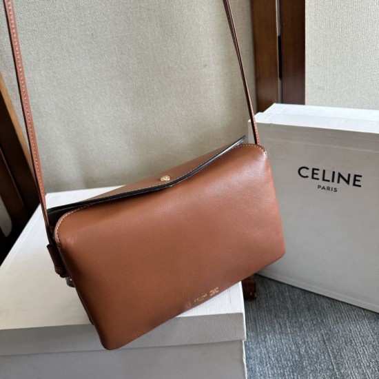 Premio Replica Borse Celine Trio Flap morbida pelle di agnello Marrone Imitazione Outlet