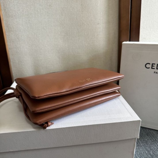 Premio Replica Borse Celine Trio Flap morbida pelle di agnello Marrone Imitazione Outlet
