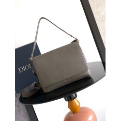 Premio Replica Borsa a tracolla Dior Privé Messenger Uomo con patta Grigia Imitazione Outlet