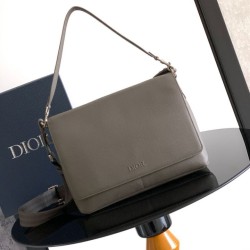 Premio Replica Borsa a tracolla Dior Privé Messenger Uomo con patta Grigia Imitazione Outlet