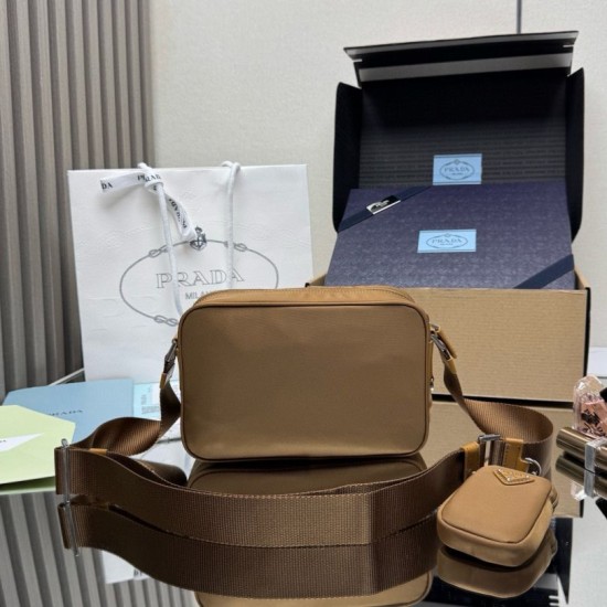 Falso Perfetto Borsa a tracolla Prada Re-Nylon 1BC167 Marrone Imitazione Outlet Online