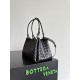 Falso Perfetto Borsa Bottega Veneta Parachute intrecciato nero Imitazione Outlet Online