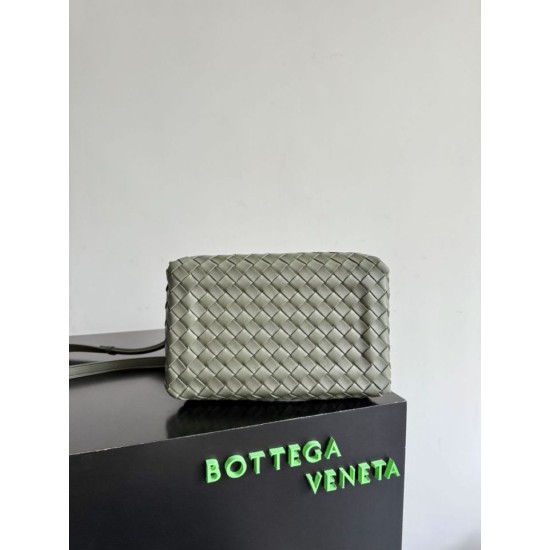 Falso Perfetto Borsa Bottega Veneta Parachute intrecciato Verde Imitazione Outlet Online