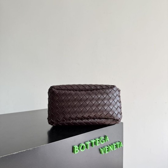 Falso Perfetto Borsa a tracolla Bottega Veneta Campana piccola intrecciata Caffè Imitazione Outlet Online