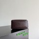 Falso Perfetto Borsa a tracolla Bottega Veneta Campana piccola intrecciata Caffè Imitazione Outlet Online