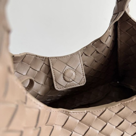 Falso Perfetto Borsa a tracolla Bottega Veneta Campana piccola intrecciata Marrone Imitazione Outlet Online