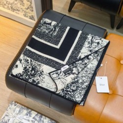 Premio Replica Sciarpa quadrata twill di seta e cashmere Dior Toile de Jouy Sauvage Nero 140 x 140 Imitazione Outlet