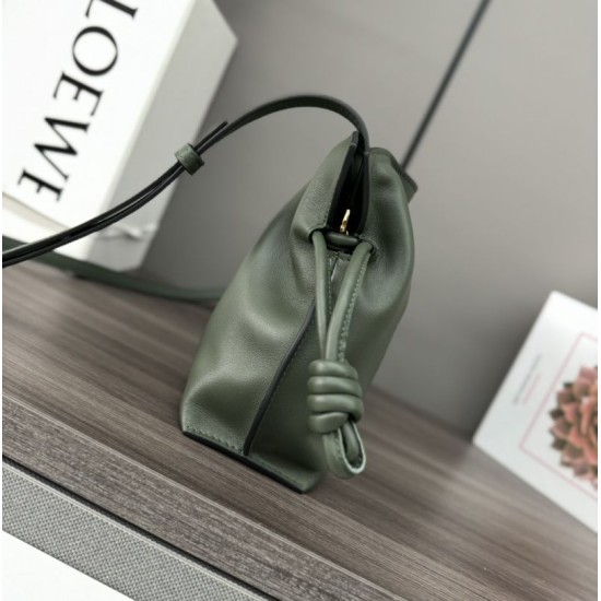 Premio Replica Borsa a mano Mini Loewe Flamenco nappa verde Imitazione Outlet