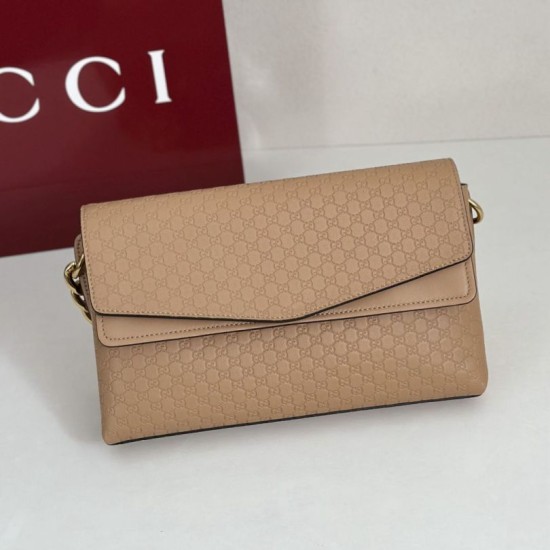 Premio Replica Borsa a tracolla Gucci media con motivo GG goffrato e catena 857622 marrone chiaro Imitazione Outlet