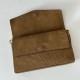 Premio Replica Borsa a tracolla Gucci media con motivo GG goffrato e catena 857622 scamosciata marrone Imitazione Outlet