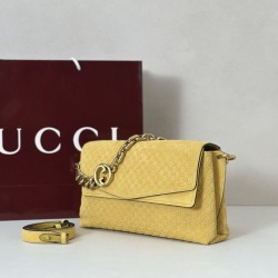 Premio Replica Borsa a tracolla Gucci media con motivo GG goffrato e catena 857622 scamosciata Giallo Imitazione Outlet