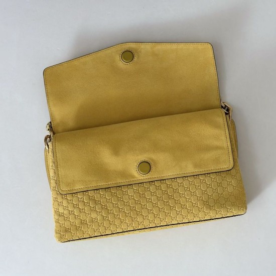 Premio Replica Borsa a tracolla Gucci media con motivo GG goffrato e catena 857622 scamosciata Giallo Imitazione Outlet
