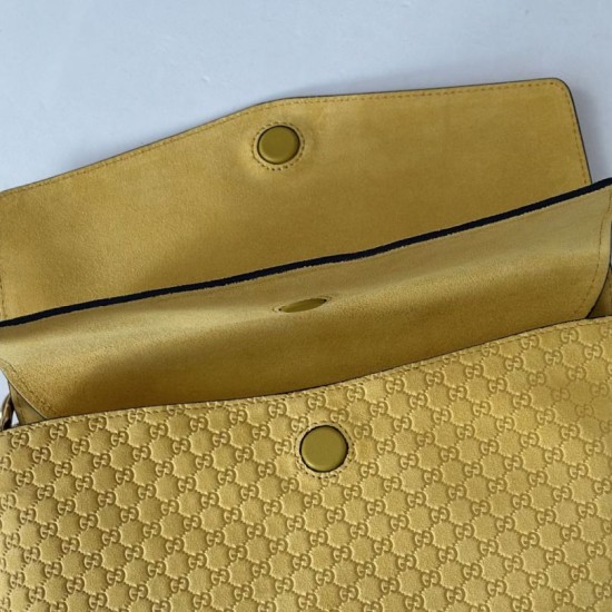 Premio Replica Borsa a tracolla Gucci media con motivo GG goffrato e catena 857622 scamosciata Giallo Imitazione Outlet