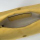 Premio Replica Borsa a tracolla Gucci media con motivo GG goffrato e catena 857622 scamosciata Giallo Imitazione Outlet
