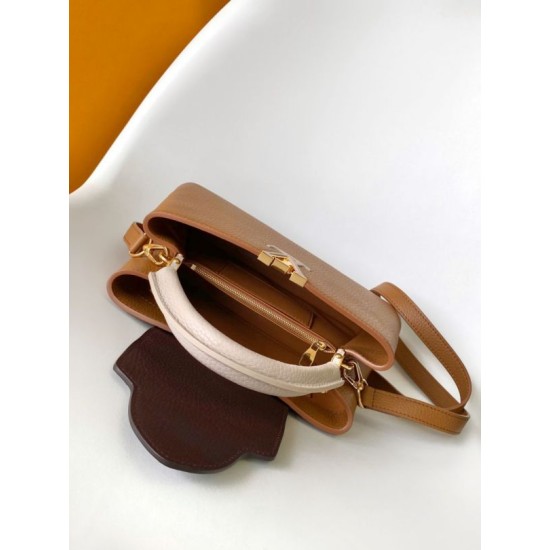 Premio Replica Borsa tote Louis Vuitton Taurillon Capucines BB M14176 Marrone Imitazione Outlet