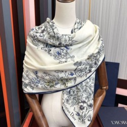 Premio Replica Sciarpa Mitzah in seta e cashmere multicolore Dior D-Floral 140 x 140 01 Imitazione Outlet
