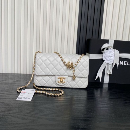 Replica Borse Chanel AS5756 piccola Rettangolare con patta e manico superiore bianca Imitazioni perfette Outlet