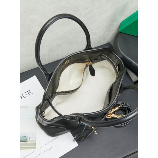 Replica Borse tote Miu Miu Adventure nappa 5BA292 Nero Imitazioni perfette Outlet