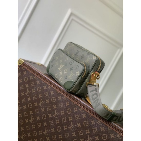 Repliche Borsa a tracolla da uomo LV Nil Heritage M27095 Verde False Online Replica Borsa a tracolla da uomo LV Nil Heritage M27095 Verde Imitazioni perfette Outlet