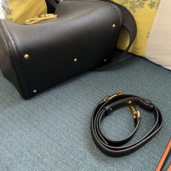 Replica Borsa a mano media Valentino Garavani Alltime vitello granato Nero Imitazioni perfette Outlet