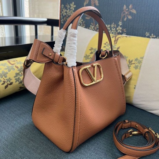 Replica Borsa a mano media Valentino Garavani Alltime vitello granato Marrone Imitazioni perfette Outlet