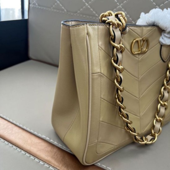 Replica Borsa shopping piccola/media Valentino Garavani Laseine Imitazioni perfette Outlet