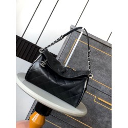 Replica Borsa Chanel Ultimate Soft Hobo piccola/media Vintage trapuntata Nero Imitazioni perfette Outlet