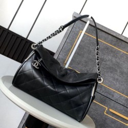 Replica Borsa Chanel Ultimate Soft Hobo piccola/media Vintage trapuntata Nero Imitazioni perfette Outlet
