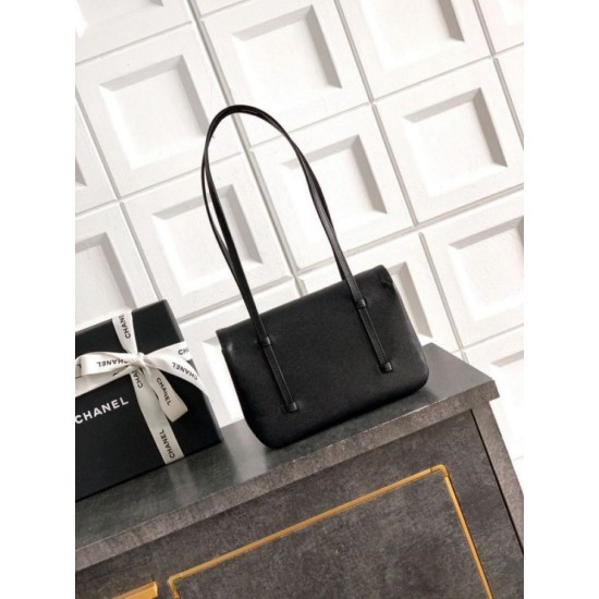 Repliche Borsa Chanel 26P Preppy Coco Flap AS6130 nera False Online Replica Borsa Chanel 26P Preppy Coco Flap AS6130 nera Imitazioni perfette Outlet