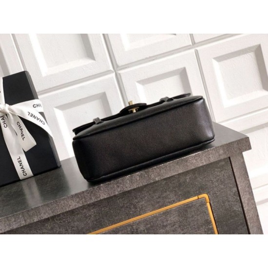 Repliche Borsa Chanel 26P Preppy Coco Flap AS6130 nera False Online Replica Borsa Chanel 26P Preppy Coco Flap AS6130 nera Imitazioni perfette Outlet