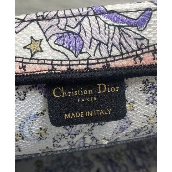 Repliche Dior Fortunato Media Dior Book Tote Dior Night of Dreams motif Bianco False Online Replica Dior Fortunato Media Dior Book Tote Dior Night of Dreams motif Bianco Imitazioni perfette Outlet