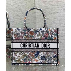 Replica Dior Lucky Media Dior Book Tote Bianco Motivo Dior Night of dreams Imitazioni perfette Outlet