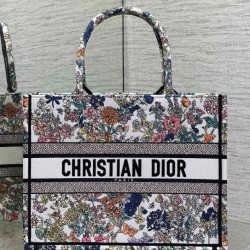 Replica Dior Lucky Media Dior Book Tote Bianco Motivo Dior Night of dreams Imitazioni perfette Outlet
