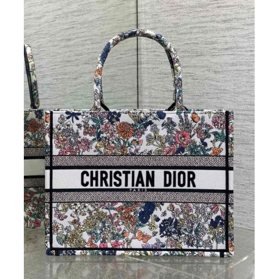 Replica Dior Lucky Media Dior Book Tote Bianco Motivo Dior Night of dreams Imitazioni perfette Outlet