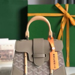 Premio Replica Borsa Goyard Saigon Structure Nano grigia False Online