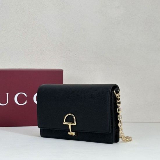 Premio Repliche Portafoglio Gucci Half Horsebit con catena 855654 Nero Imitazione Outlet Online