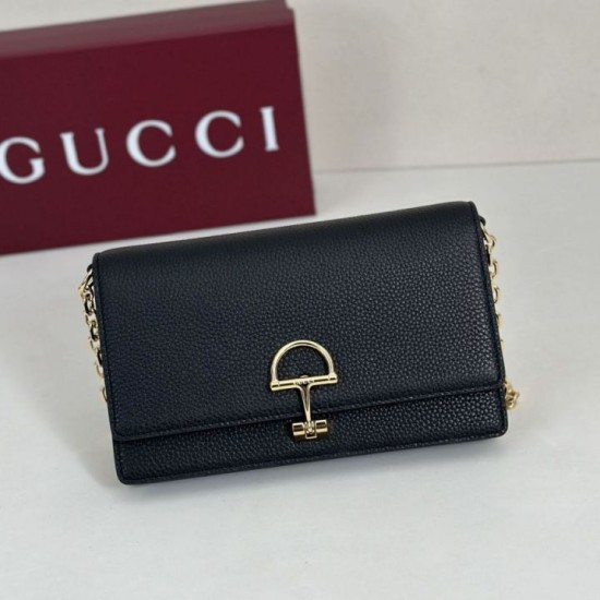 Premio Repliche Portafoglio Gucci Half Horsebit con catena 855654 Nero Imitazione Outlet Online